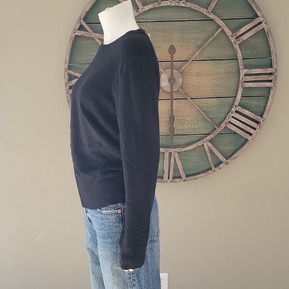 Quince Mongolian Cashmere Black Crew Neck Sweater - Picture 2 of 15